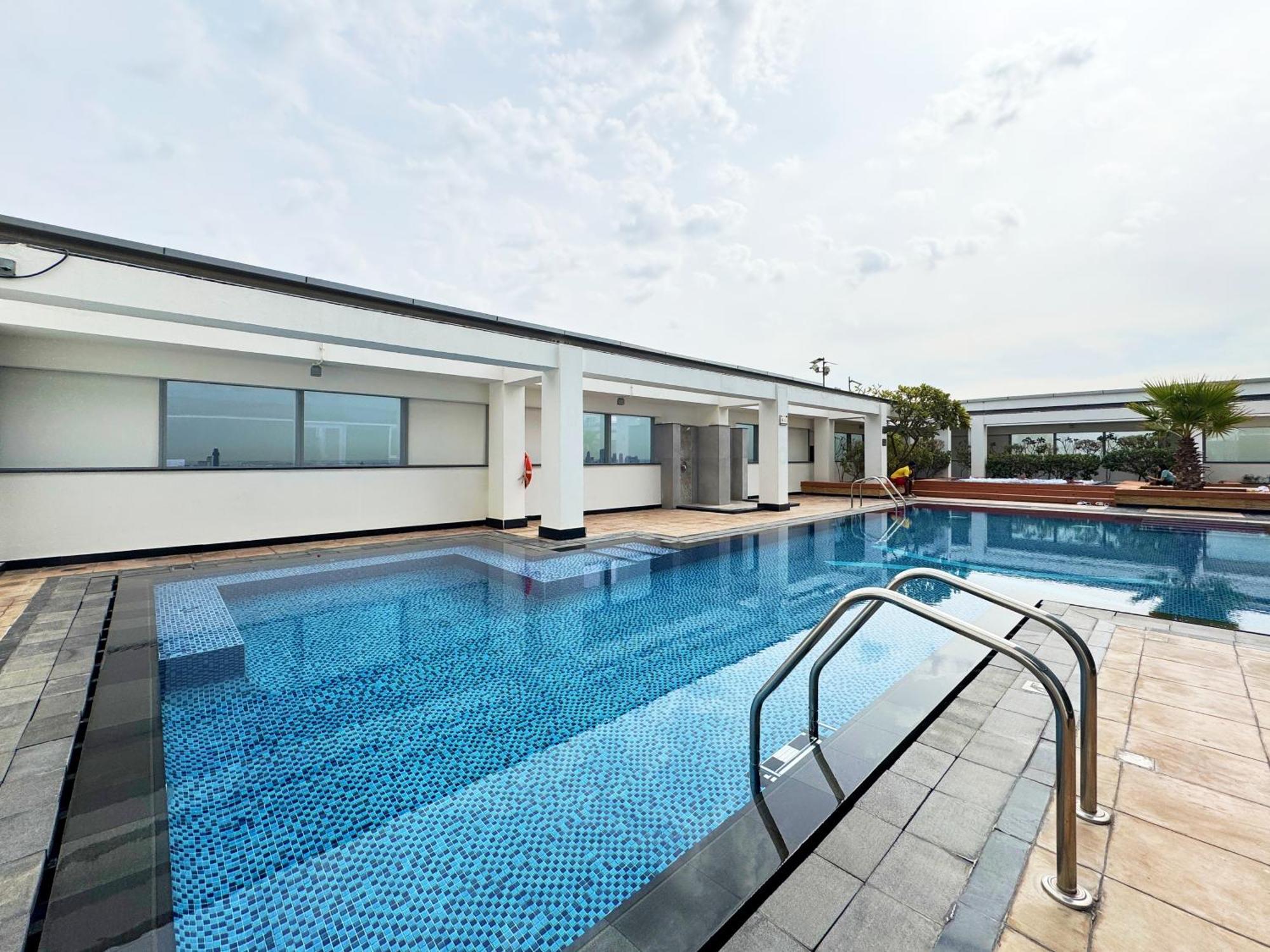 Prime Difc Location Elegant 1br In Sky Gardens Dubai