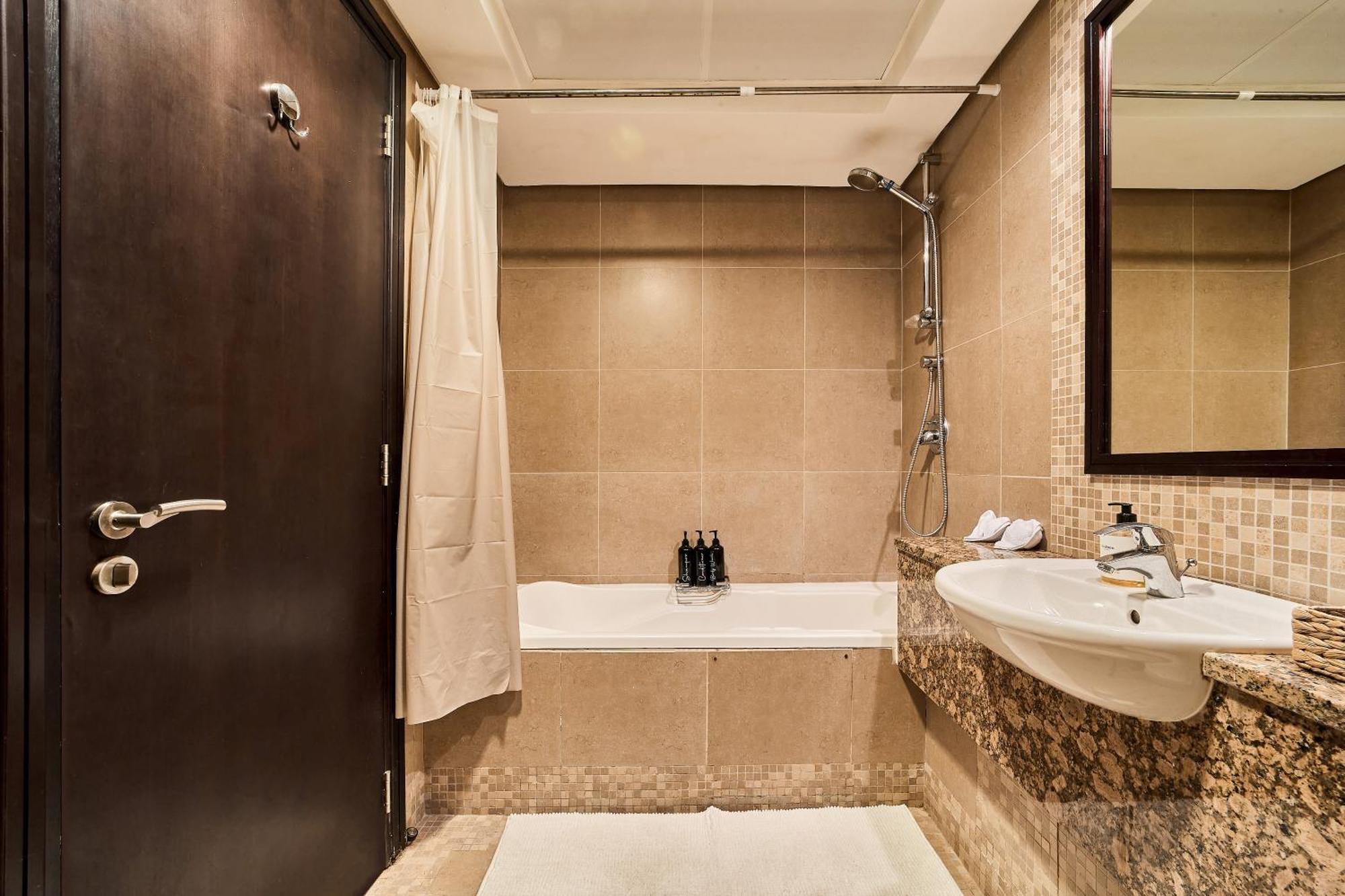 Prime Difc Location Elegant 1br In Sky Gardens * Dubai